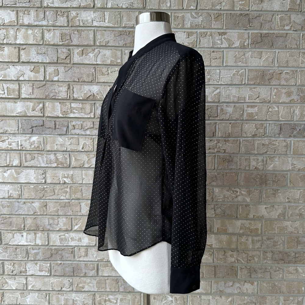 Rachel Polka Dot Blouse Size S ๐ธ - Picture 2 of 9
